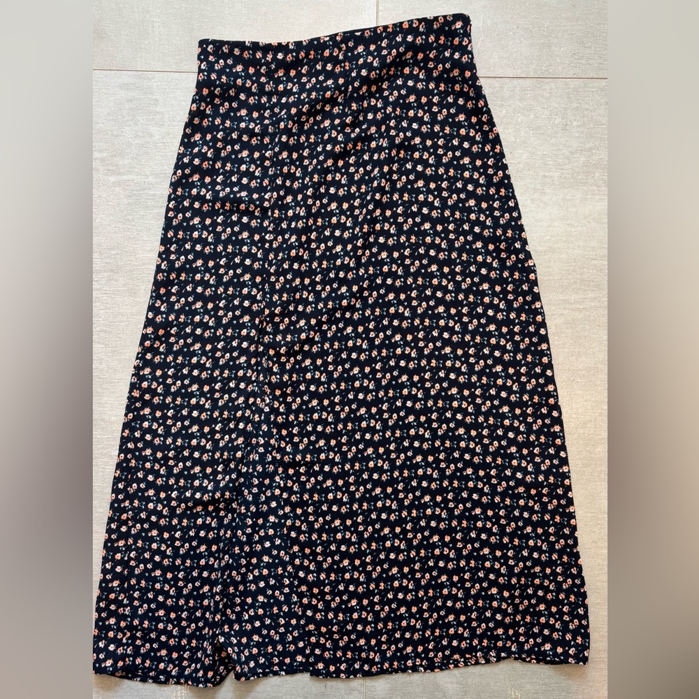 Good Luck Gem Black Floral Midi Skirt